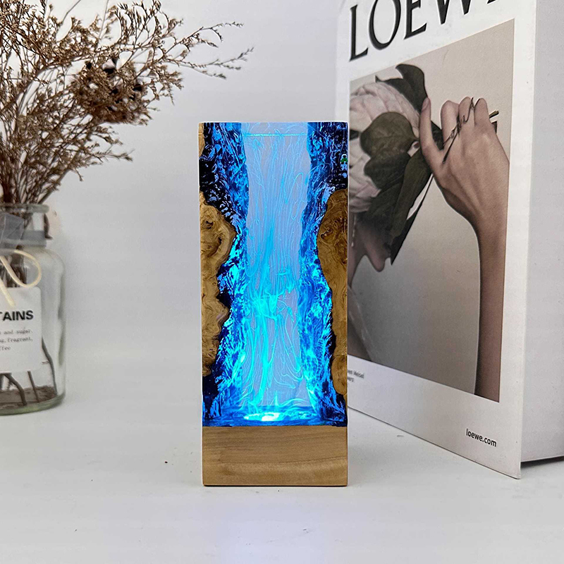 Lampe de table créative en rés - Resin Art And Decor avis et prix