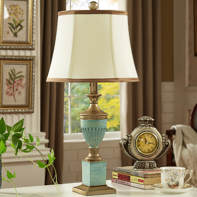 Lampe de Table en résine style - Resin Art Studio avis et prix